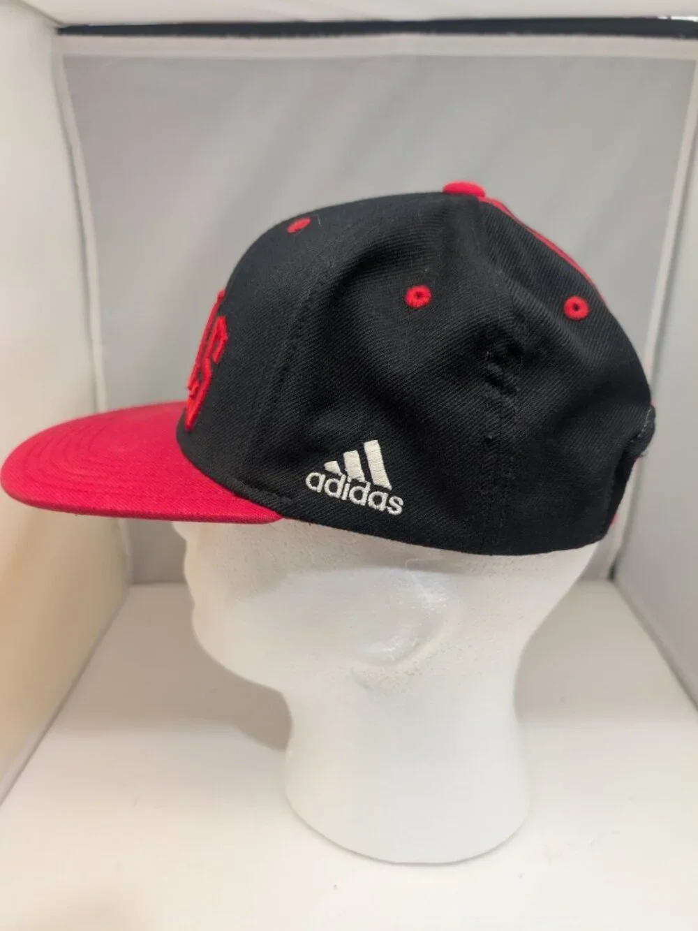 Chicago Bulls 2016 Adidas NBA Snapback Cap Hat Black Embroidered One size Youth